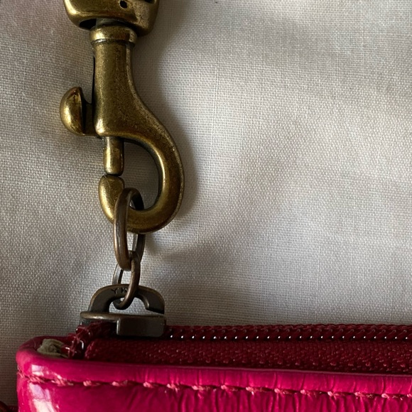 COACH pink wristlet pouch - Picture 5 of 9